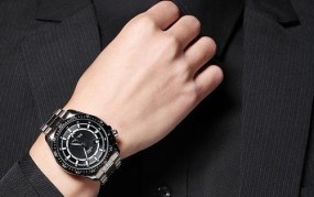 男士戴手表哪只手好一点呢