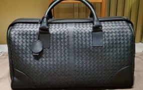 Bottega Veneta品牌档次如何定位？它与其他奢侈品牌有何不同？