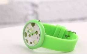Skone手表是什么品牌价格绿色（了解Skone手表的品牌及绿色款价格）